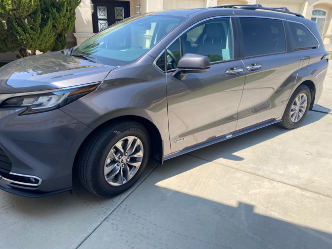 2021 Toyota Sienna XLE