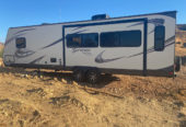 2013 34ft travel trailer with slide