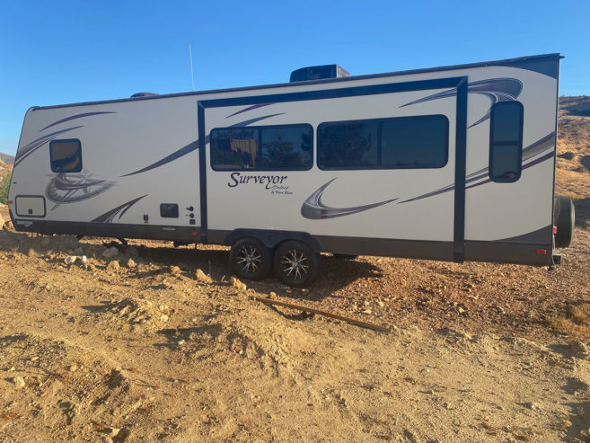 2013 34ft travel trailer with slide